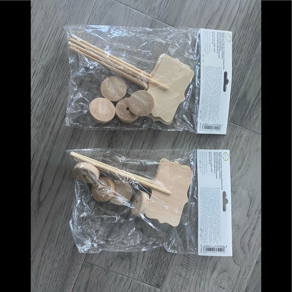 (SOLD) Tabletop blackboard Flags - Picture 2 of 4